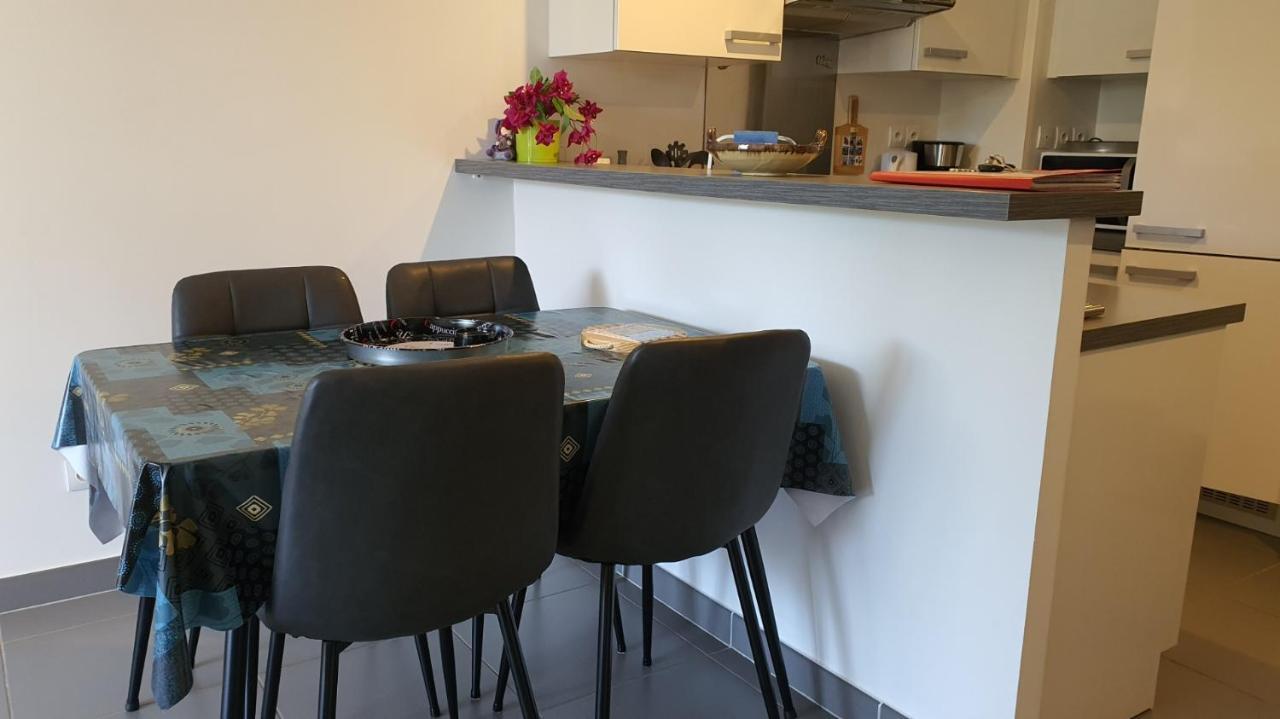 Appartement Residence La Plage 4 **** La Londe-les-Maures Eksteriør bilde