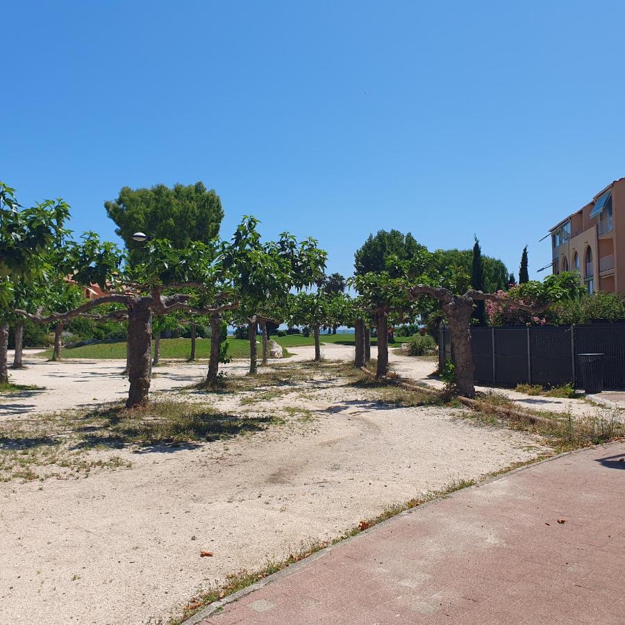 Appartement Residence La Plage 4 **** La Londe-les-Maures Eksteriør bilde